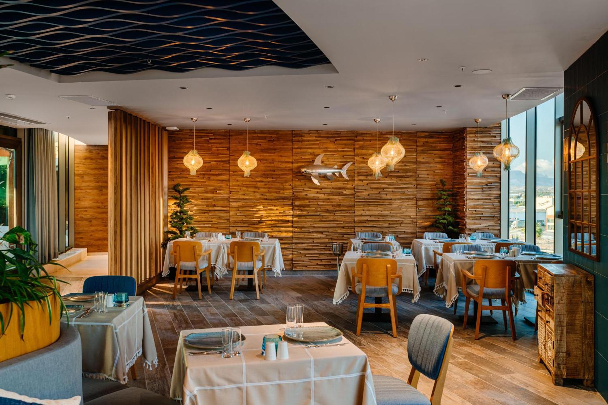 Concorde Tower Hotel & Casino Nicosia Exterior foto Restaurant